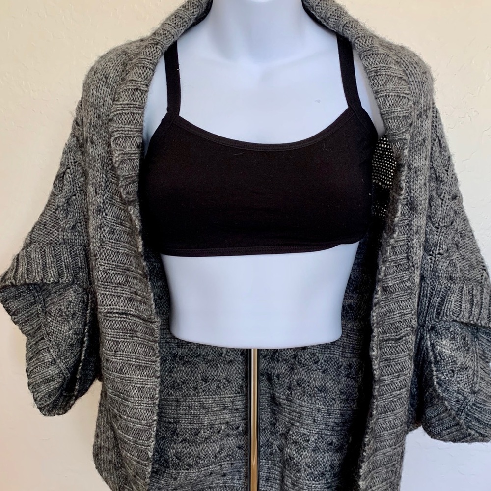 Womens Knitten  Bolero